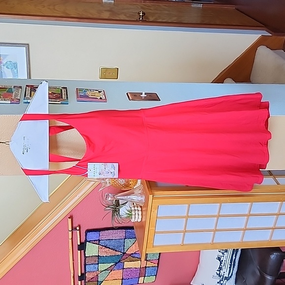 NWT Halara u-neck backless twisted cut-out red Barre & Ballet dress size medium - Picture 8 of 15